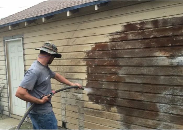 Sandblasting Paint off Wood