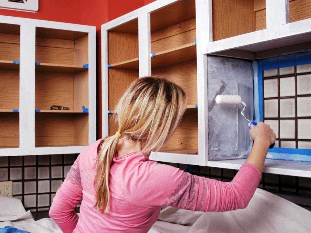 Do You Paint the Inside of Kitchen Cabinets