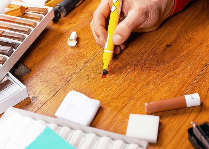 How to Choose the Best Paint Markers for Wood