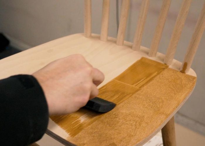 How to Stain Oak Wood 