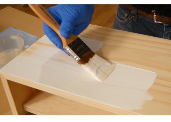 How Long Should Chalk Paint Dry Before Applying Polyurethane?