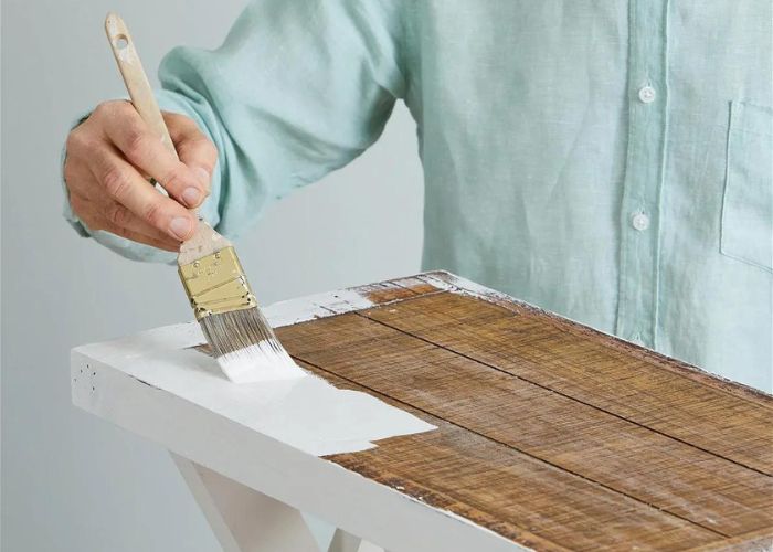 How to prime wood for painting