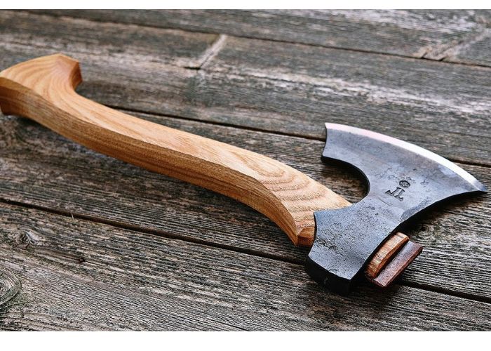 Best Wood for Axe Handle