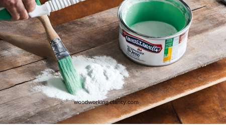 Using baking soda to clean paint on wood