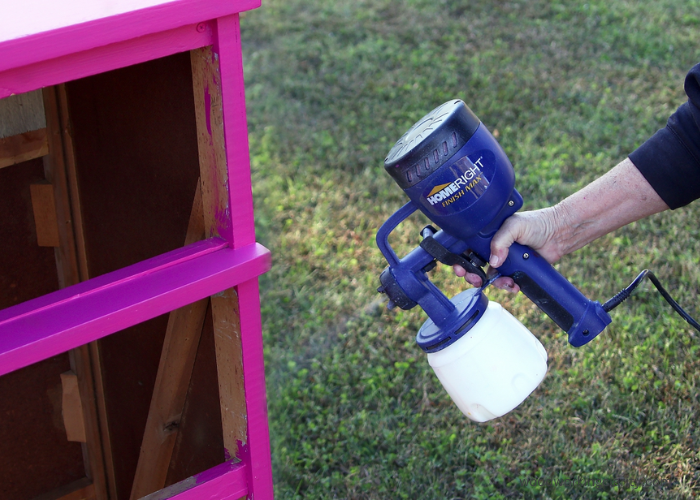 Spraying Polyurethane